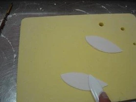 Лилия из мастики - 2.jpg Лилия из мастики - 2.jpg