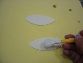 Лилия из мастики - 3.jpg Лилия из мастики - 3.jpg
